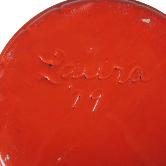 Red Ceramic Fruit Basket Handcrafted VTG 1979 Vase Planter Decor H 6.75 In CHIPS - Picture 4 of 6